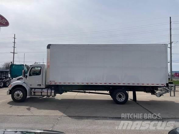 Peterbilt 536 Andere