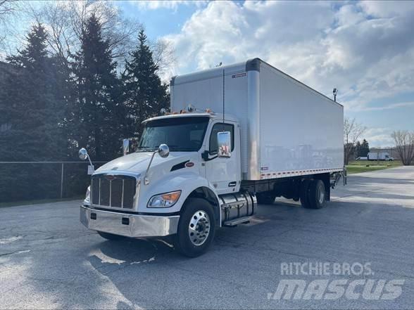 Peterbilt 536 Sonstige Baumaschinen