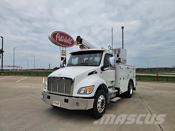 Peterbilt 536 Sonstige Baumaschinen