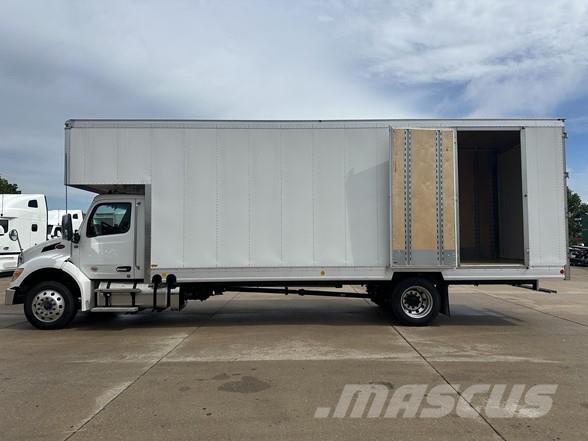 Peterbilt 536 Kofferaufbau