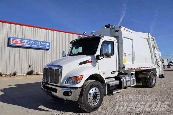 Peterbilt 537 Müllwagen