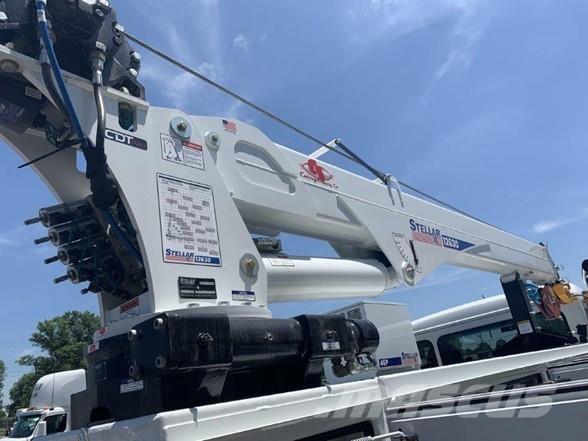 Peterbilt 537 Sonstige Baumaschinen