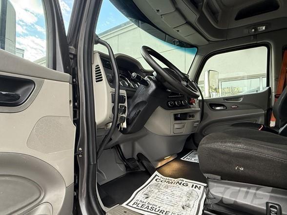 Peterbilt 567 Sattelzugmaschinen