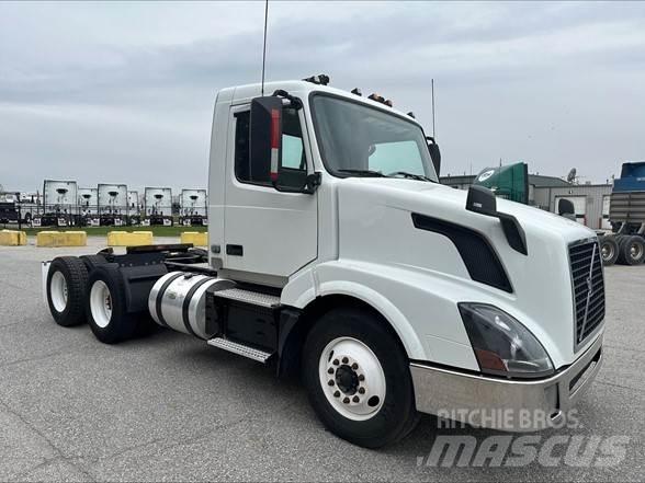 Volvo VNL42T300 Sattelzugmaschinen