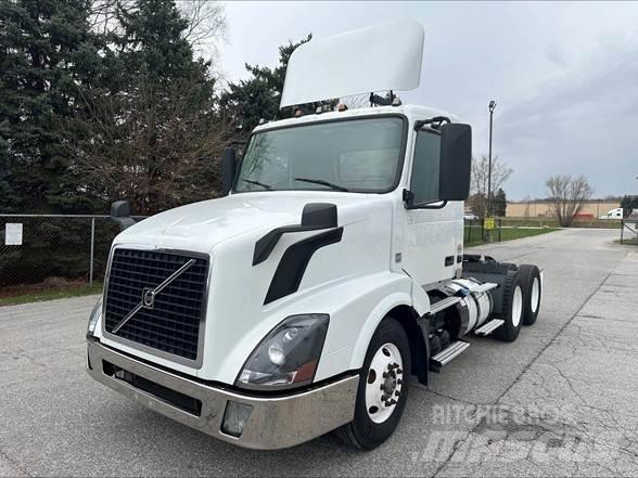 Volvo VNL42T300 Sattelzugmaschinen