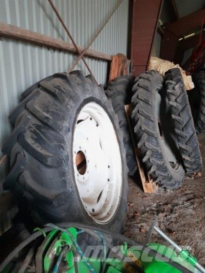  - - - 14,9x38 Reifen