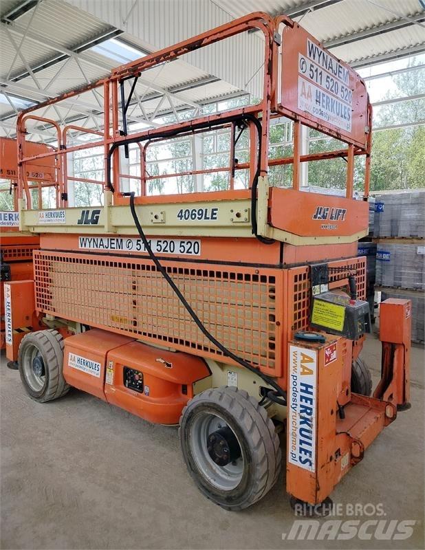 JLG 4069 Scheren-Arbeitsbühnen