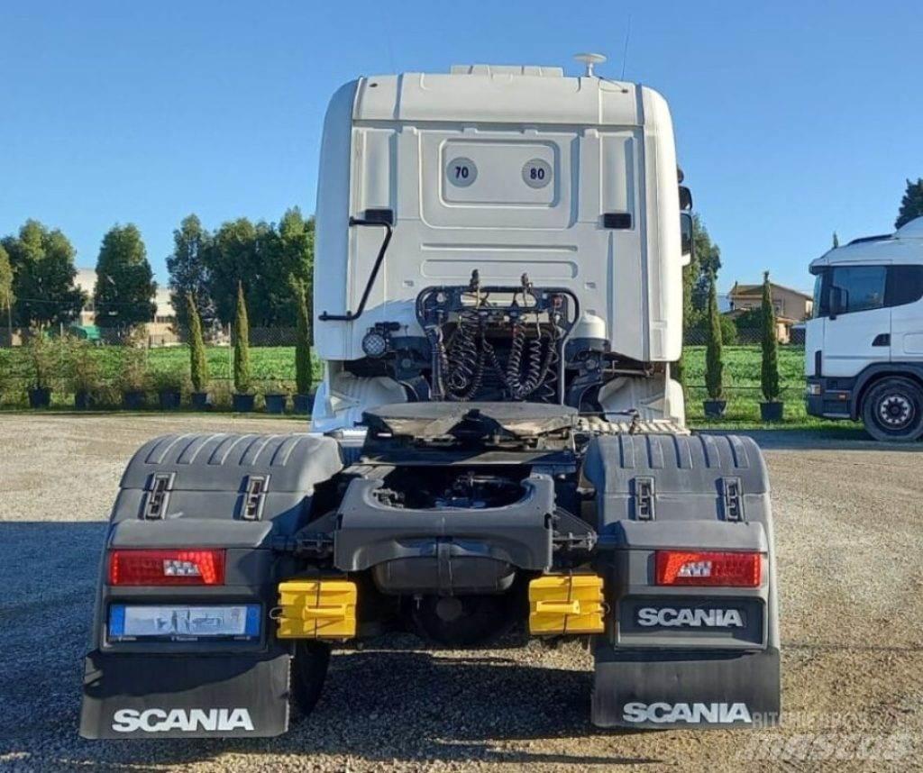 Scania R450 Sattelzugmaschinen