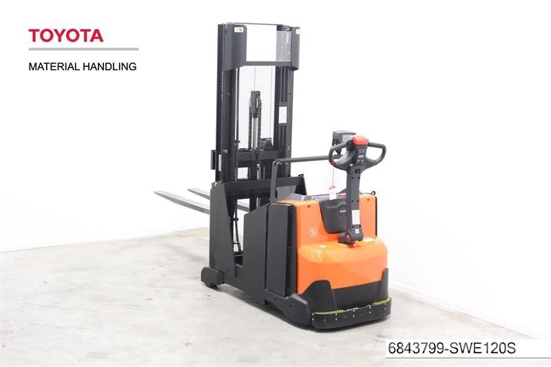 BT SWE120 Deichselstapler