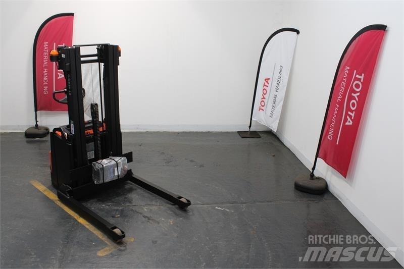 BT SWE140S Deichselstapler