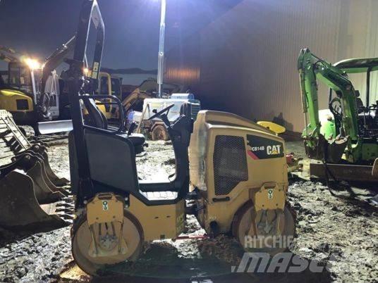 CAT CB14B Tandemwalzen