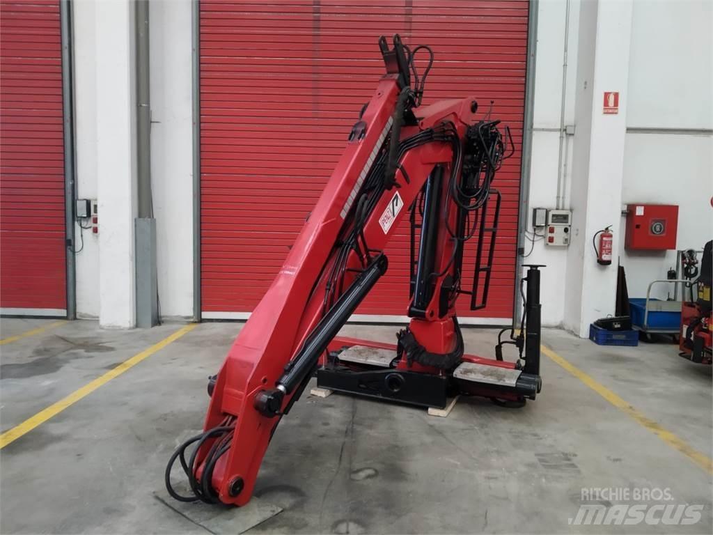 Penz 9100H Krane und Lader