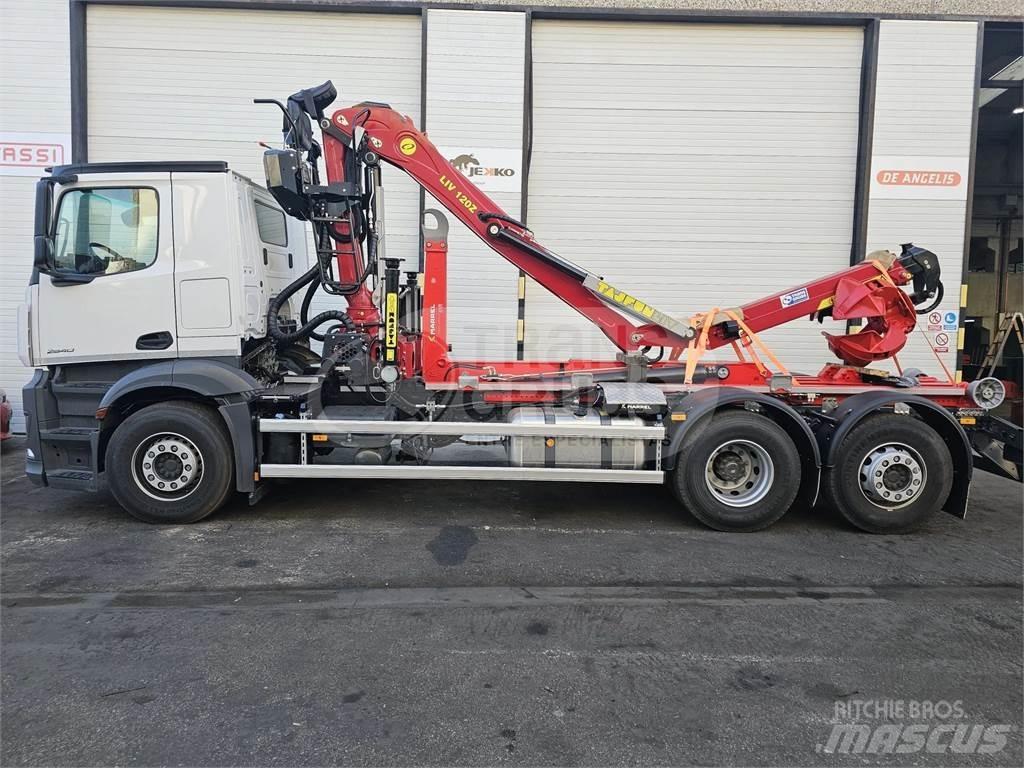 Tajfun Liv L120Z.78 Krane und Lader