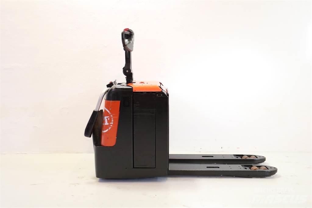 BT LPE240 Sonstige Baumaschinen