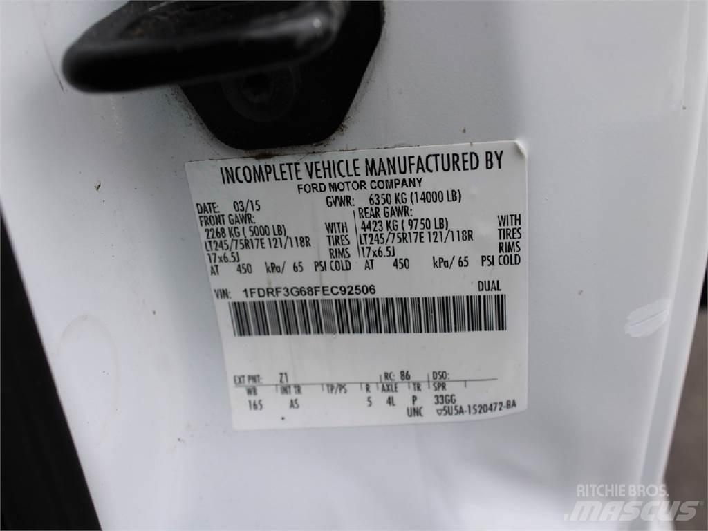 Ford F350 Pritschenwagen/Pritschenwagen mit Seitenklappe