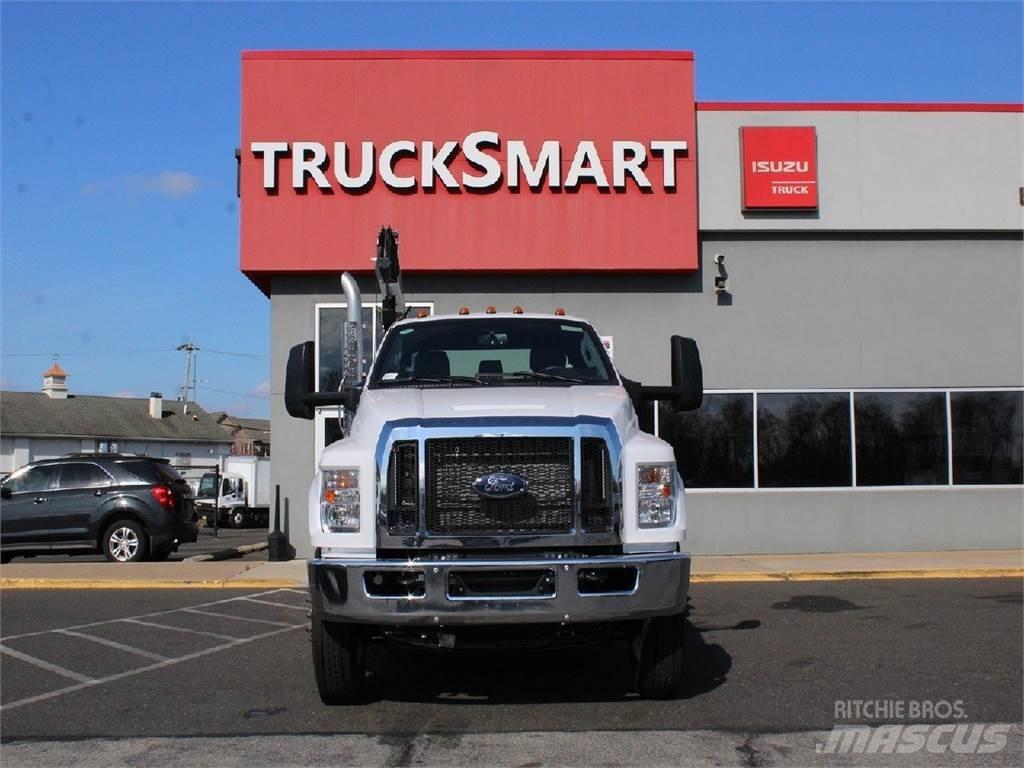 Ford F750 Kranwagen