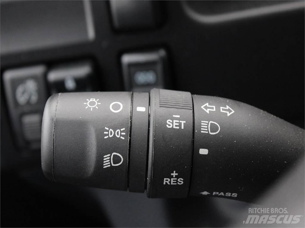 Isuzu NRR Kofferaufbau