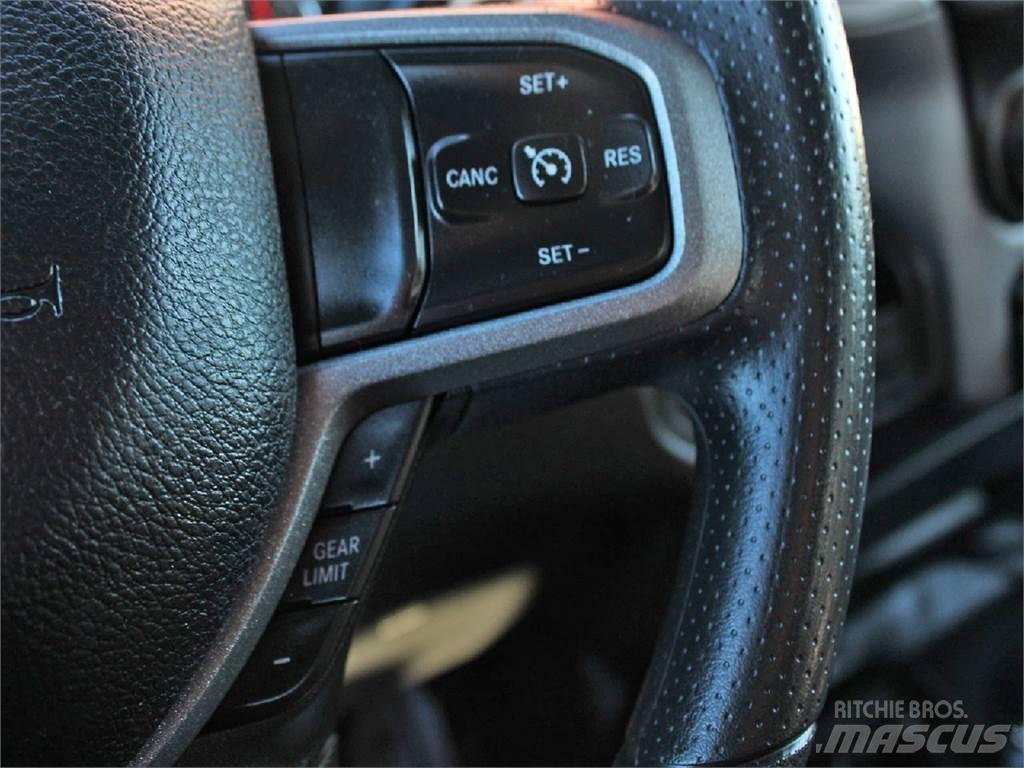 RAM 5500 Absetzkipper