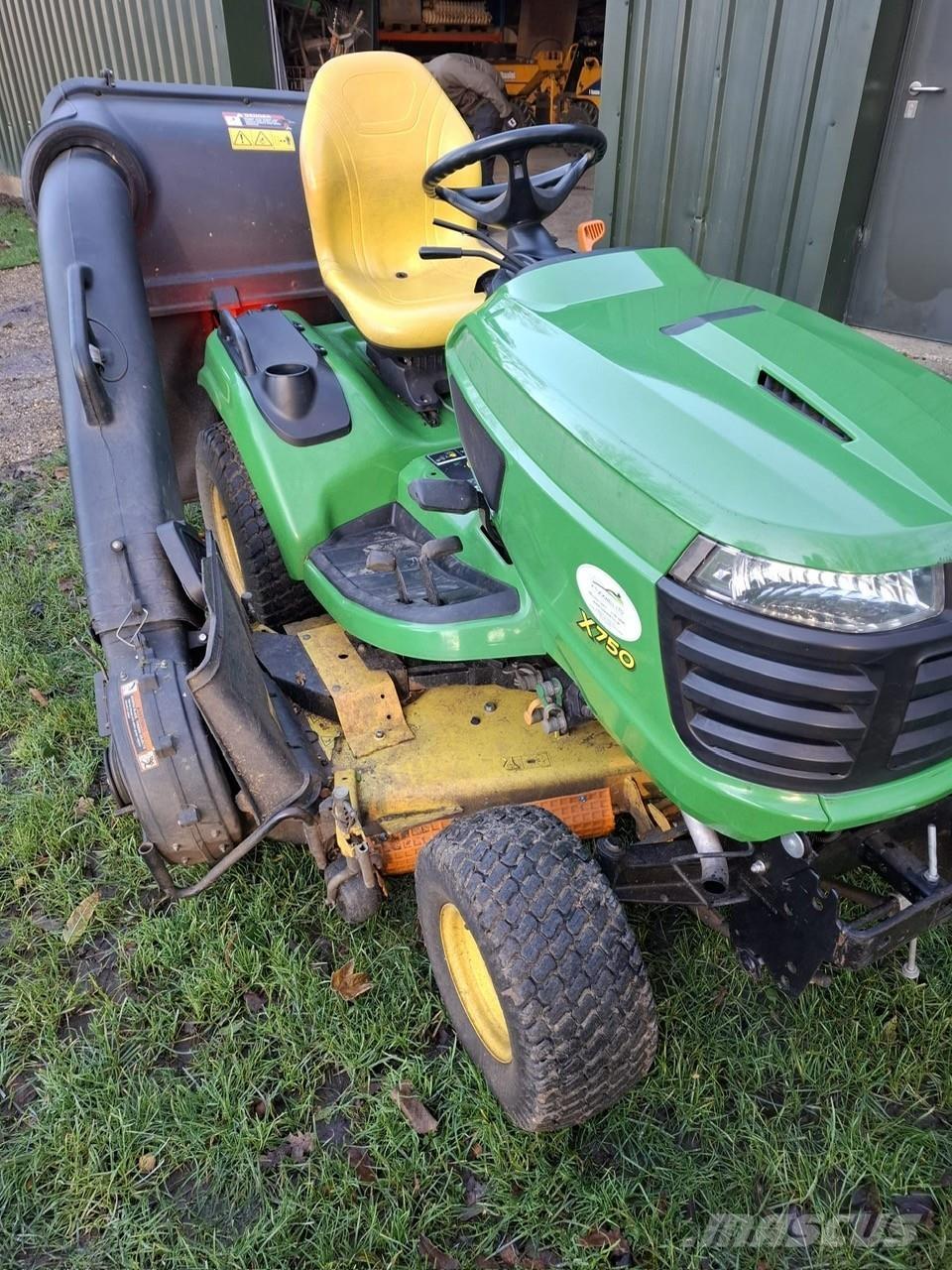 John Deere X750 Mäher