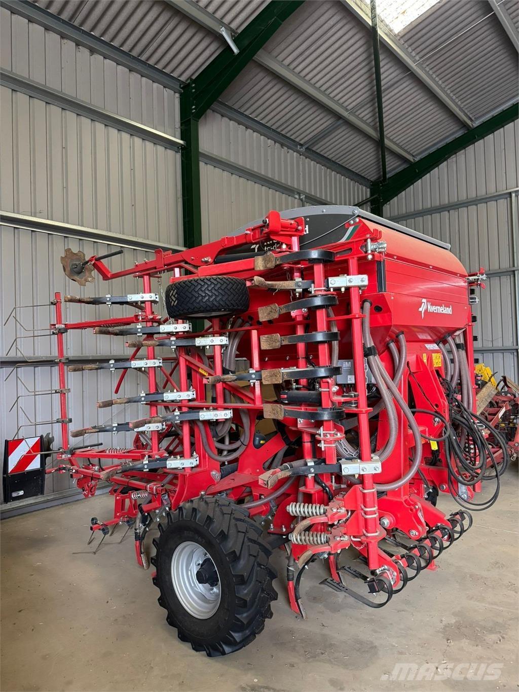 Kverneland 4.8M Sonstige Landmaschinen
