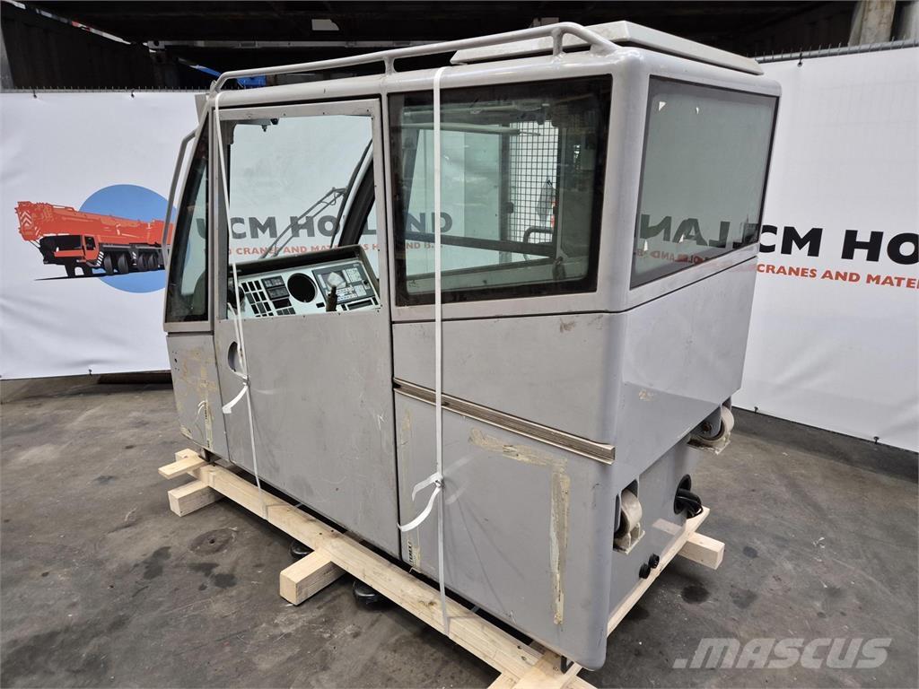  C.T.2 upper cabin Kabinen