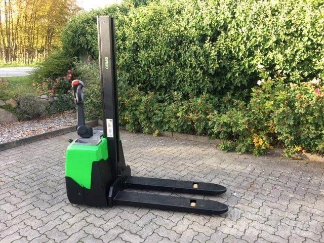 Cesab S110 Deichselstapler