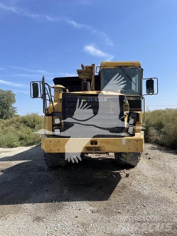 CAT D400D Dumper - Knickgelenk