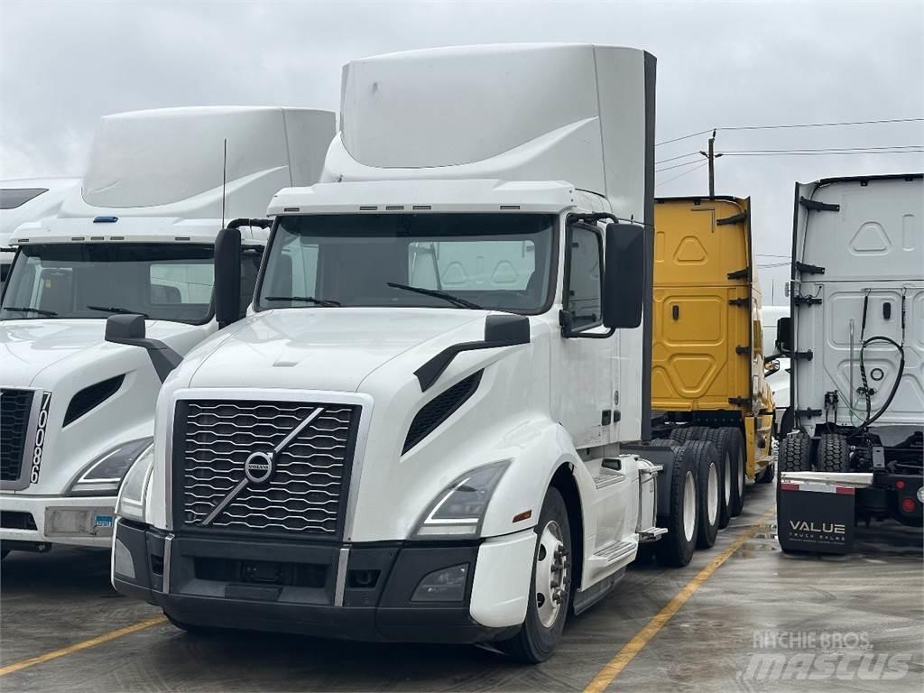 Volvo VNL300 Sattelzugmaschinen