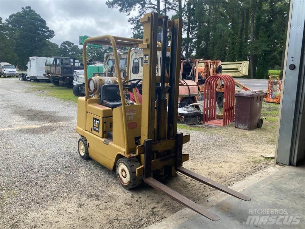 CAT T40B Sonstige Baumaschinen