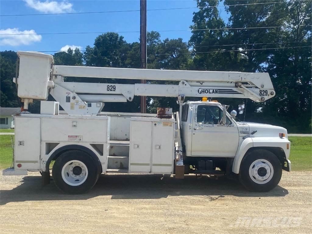 Ford F-800 Sonstige Baumaschinen