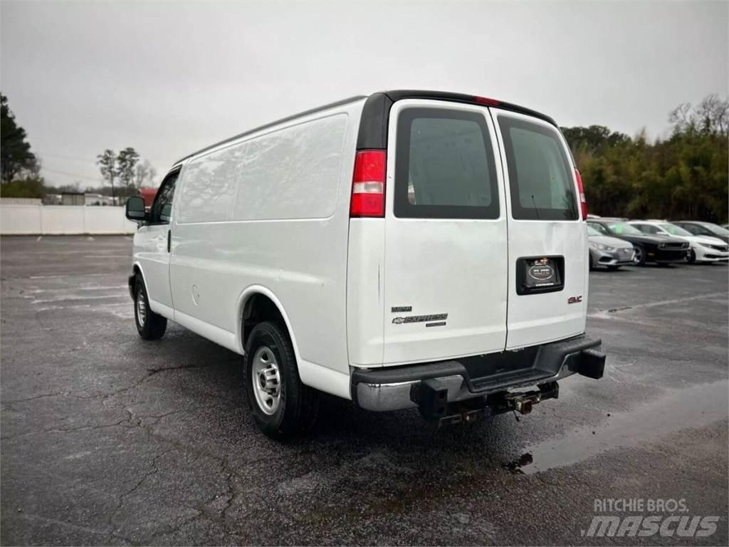 GMC Savana Sonstige Baumaschinen