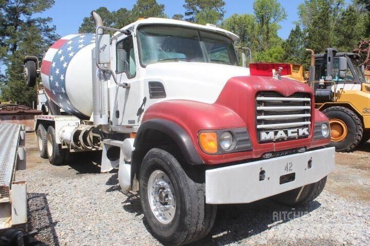 Mack CV513 Sonstige Baumaschinen