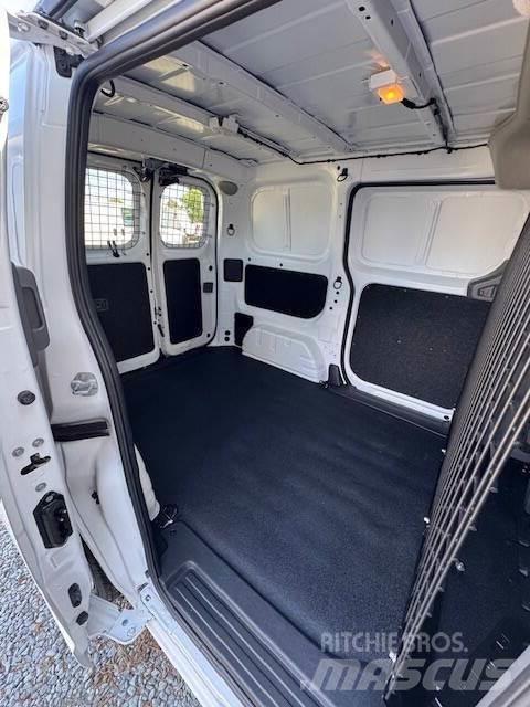 Nissan NV200 Sonstige Baumaschinen