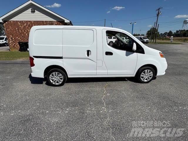 Nissan NV200 Sonstige Baumaschinen