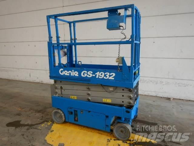 Genie GS1932 Scheren-Arbeitsbühnen