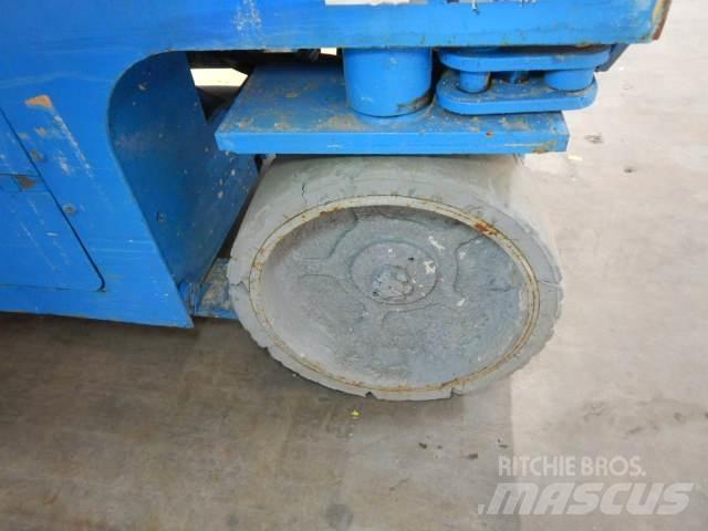 Genie GS2032 Scheren-Arbeitsbühnen