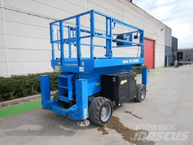 Genie GS3369DC Scheren-Arbeitsbühnen