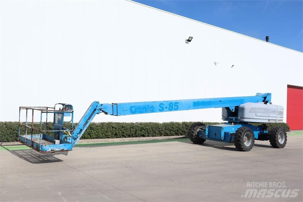 Genie S85 Teleskopbühnen