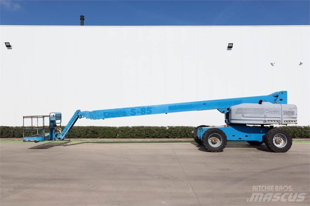 Genie S85 Teleskopbühnen
