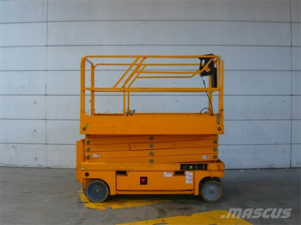 Haulotte Compact 12 Scheren-Arbeitsbühnen