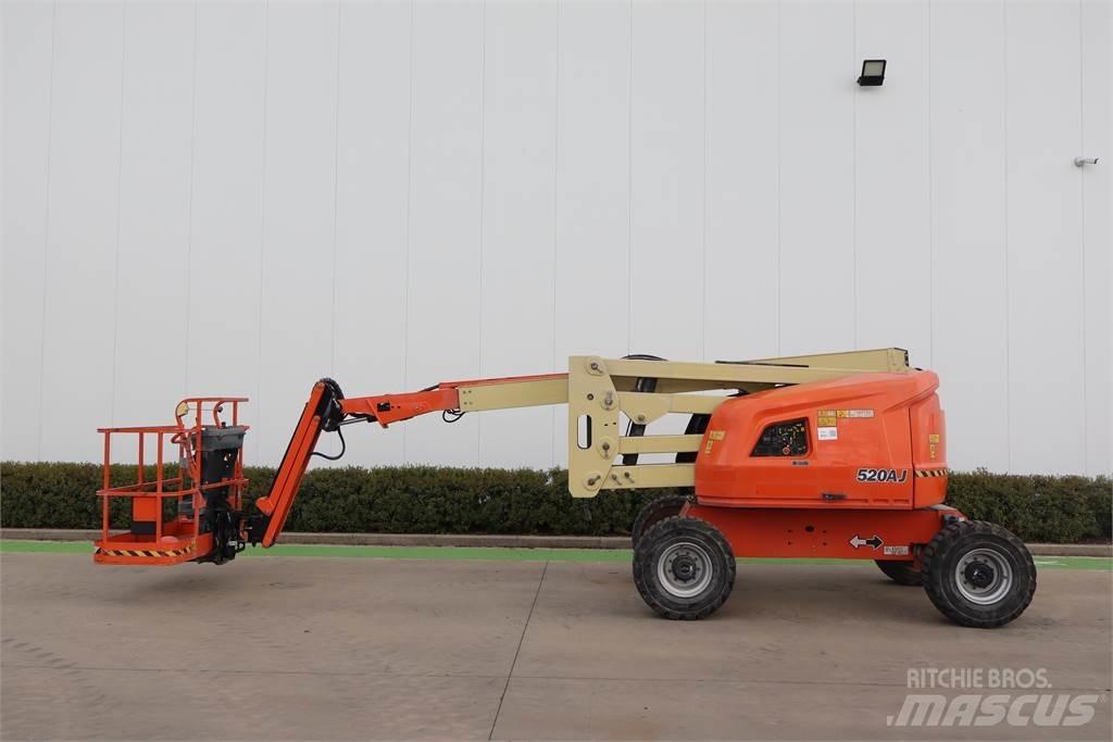 JLG 520AJ Gelenkteleskoparbeitsbühnen