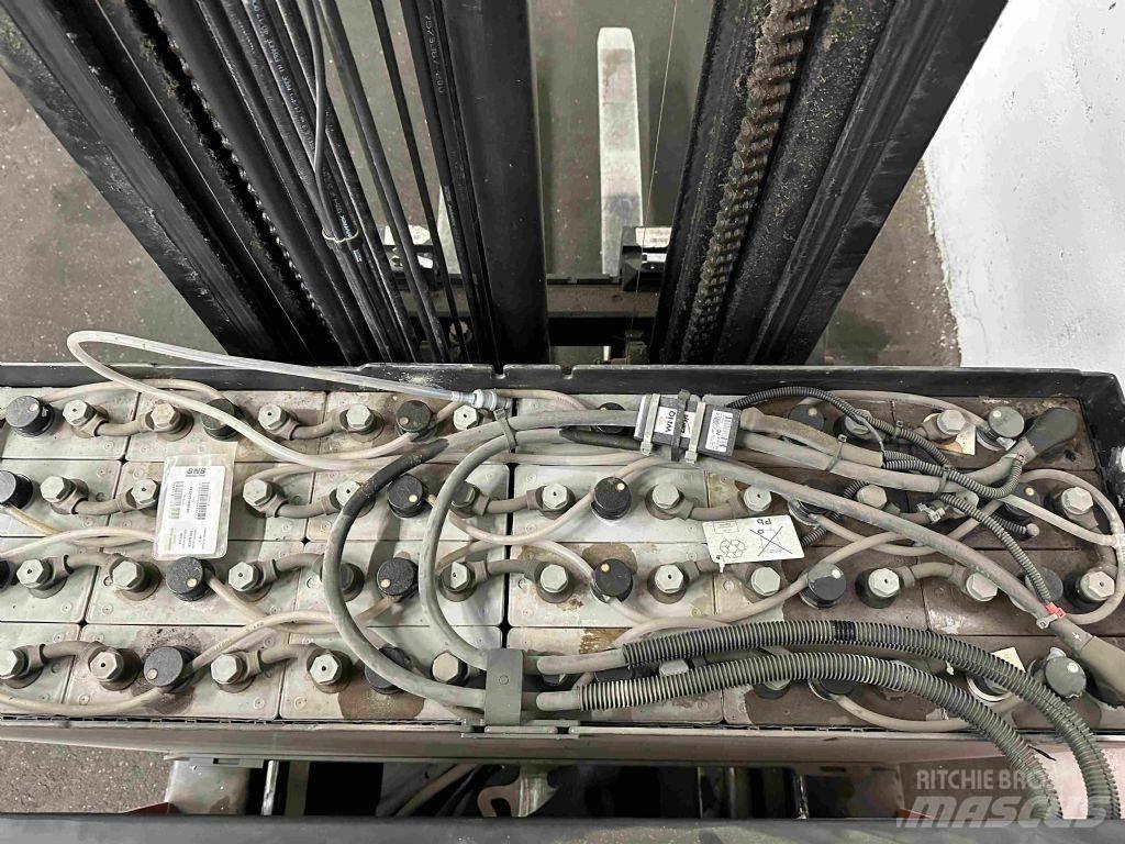 BT RRE 140 - TRIPLEX 9 m Schubmaststapler
