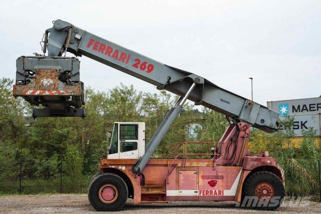 CVS Ferrari F269.5 Reach-Stacker