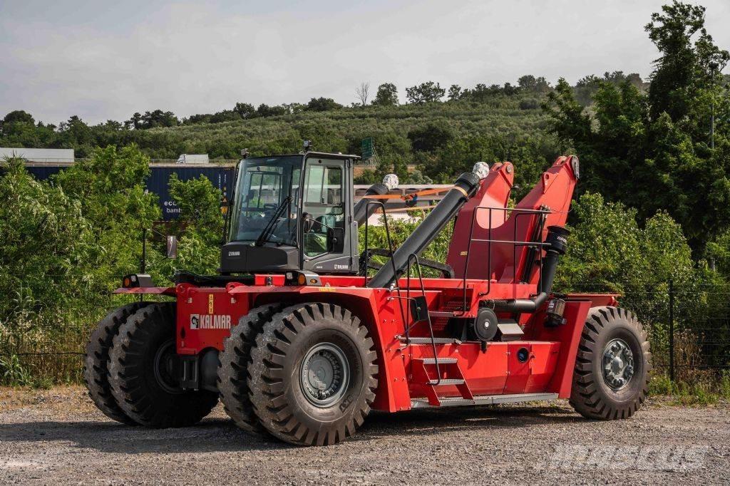 Kalmar DRG450-60S5M Reach-Stacker