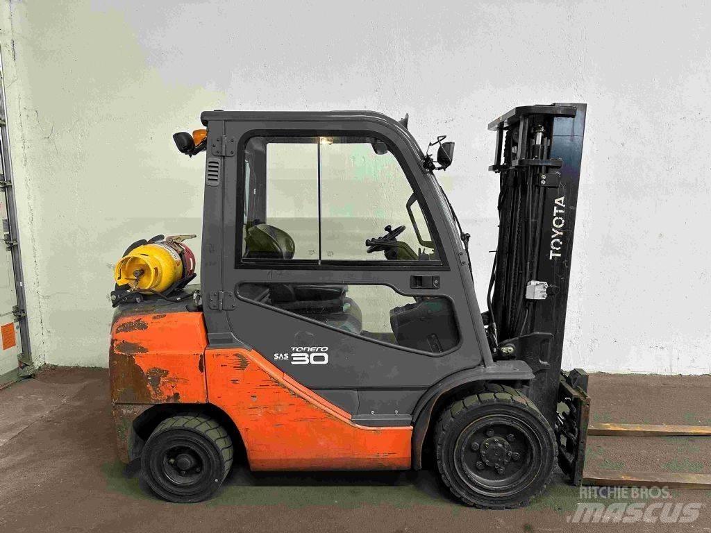 Toyota 02-8FGF30 LPG heftrucks