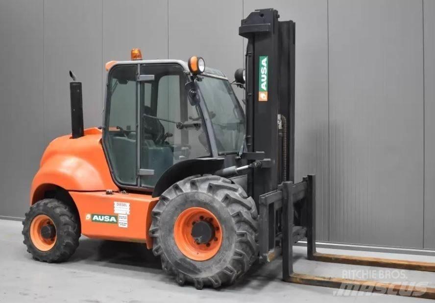 Ausa C400Hx4 Geländestapler