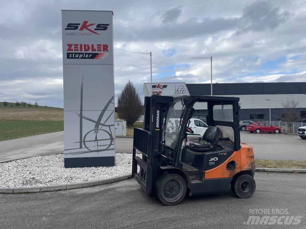 Doosan D30S-5 Diesel heftrucks
