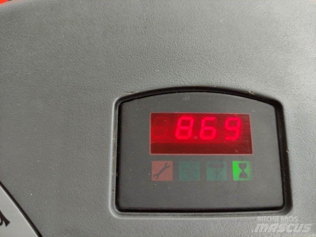 BT LPE240 Niedergabelstapler