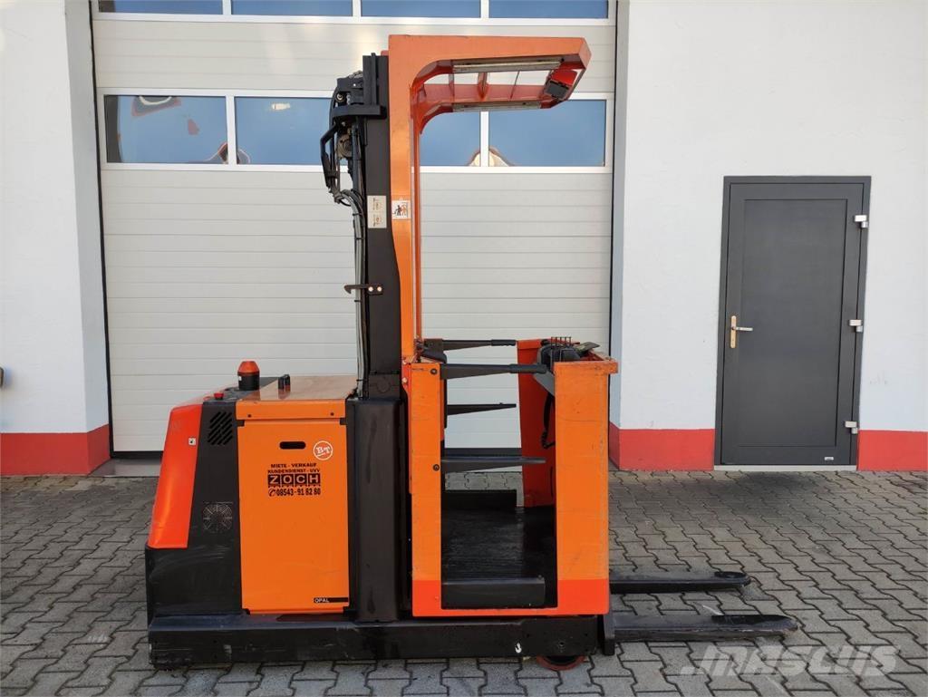 BT OME 100 M Hochhub-Kommissionierer