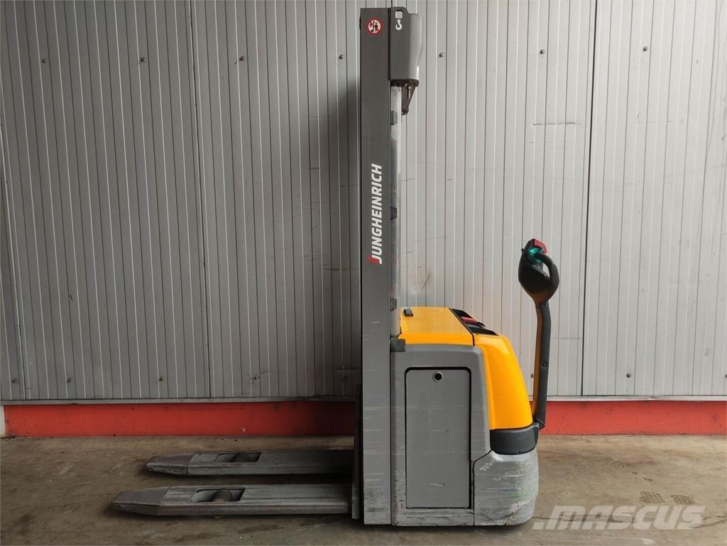 Jungheinrich EJC 214 Deichselstapler